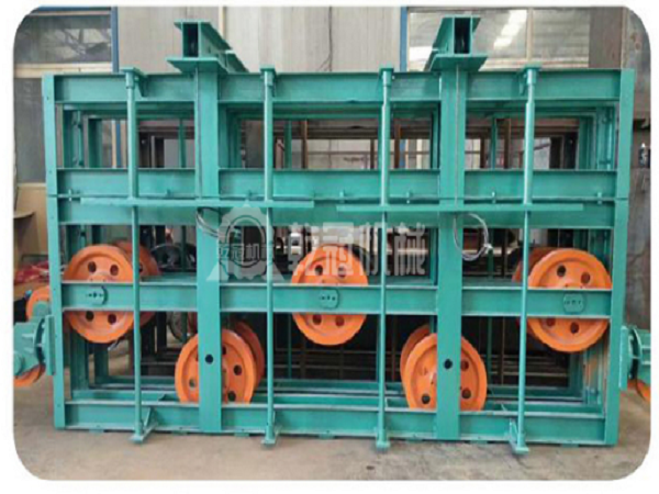 無極繩絞車張緊裝置結(jié)構(gòu)形式是怎樣及其工作原理？